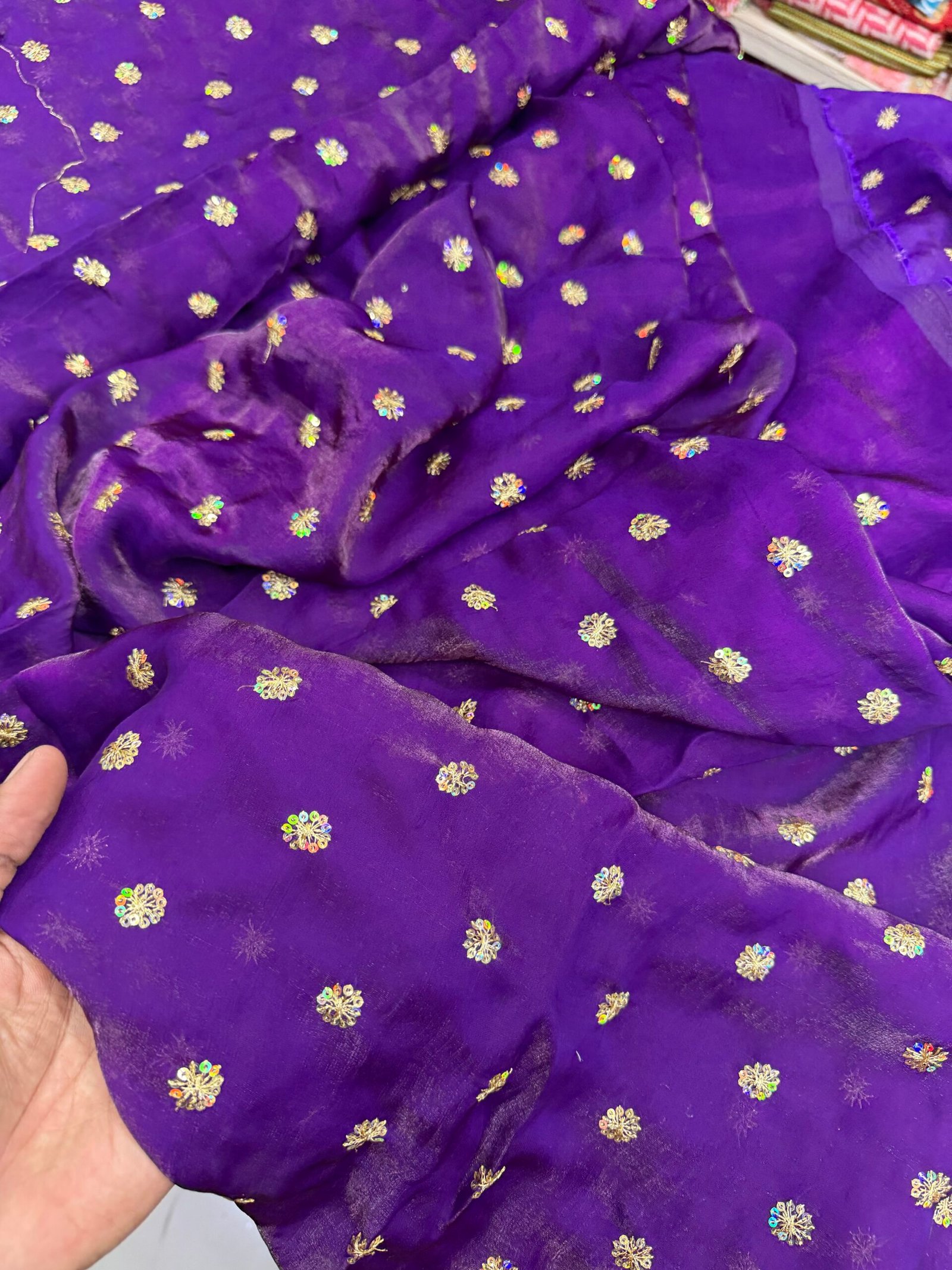 Space silk butti - Image 3